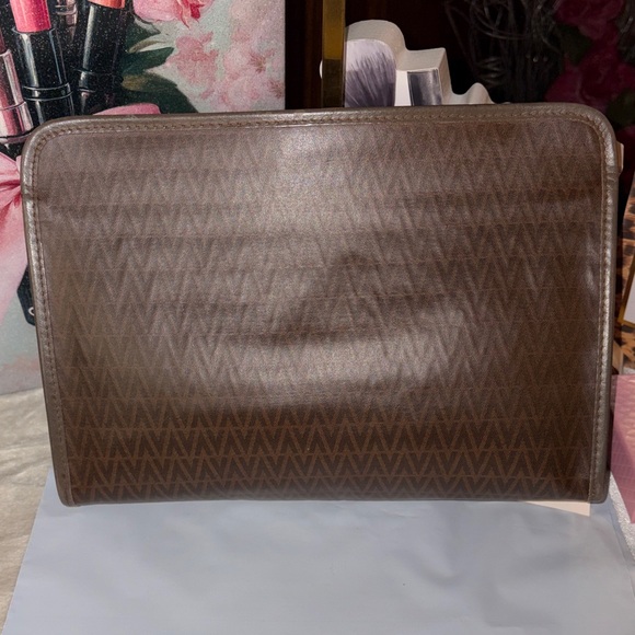 Valentino Vintage Brown Clutch with Gold V-Emblem - Picture 3 of 8